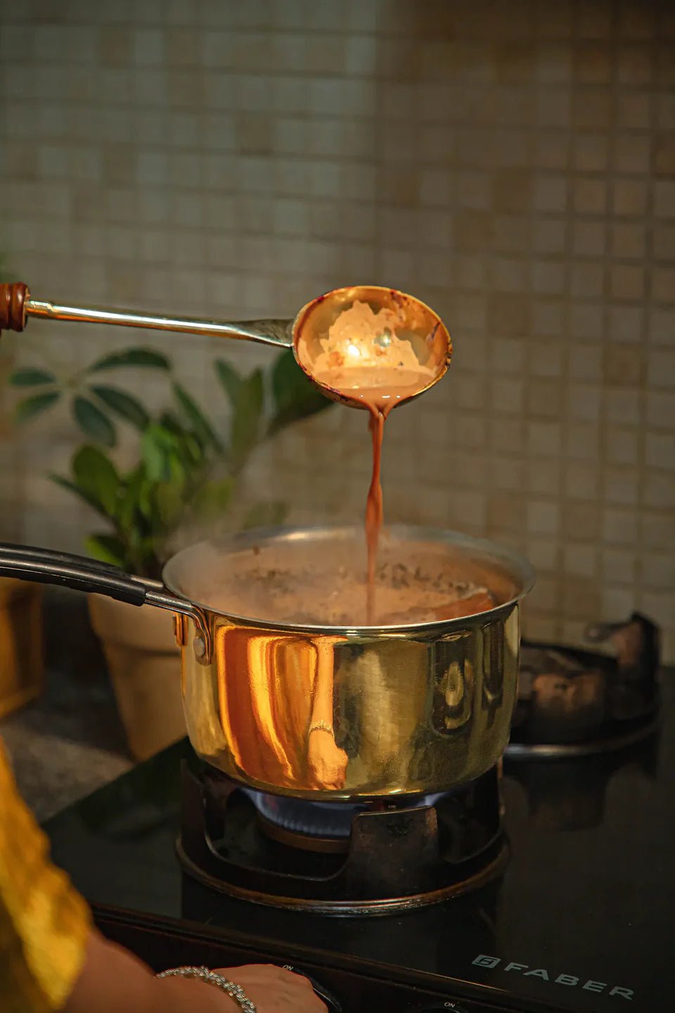 Brass Saucepan - Tin Coated with Heat-Resistant Handle - Kalasians